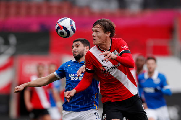 也始終保持 也始終保持